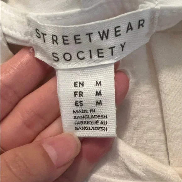 # 0810 + White Hoodie with Red Lips and Checkered Design W/ WHT - Picture 4 of 12